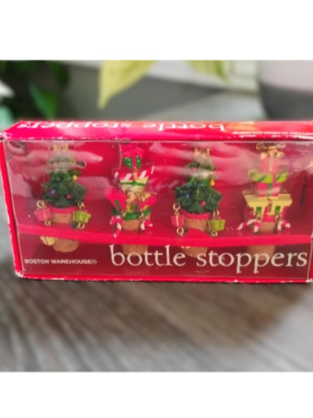 Boston Warehouse Set of 4 Bottle Stoppers New in Package
